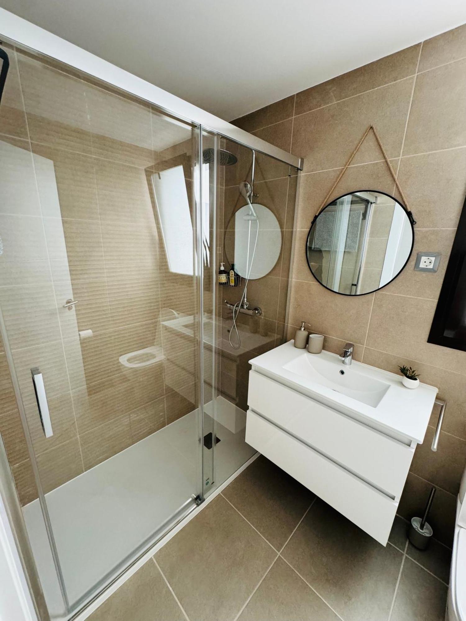 Parking Privado! Sol Y Mar Tu Hogar En La Costa Apartment เอสเตโปนา ภายนอก รูปภาพ